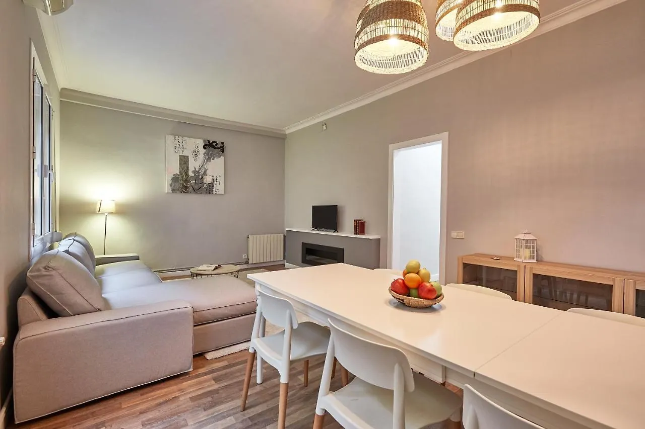 Bbarcelona Apartments Gaudi Avenue Flats Барселона
